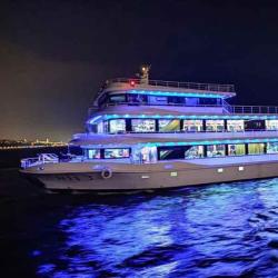 تفریح و کف پارتی (کشتی تفریحی)