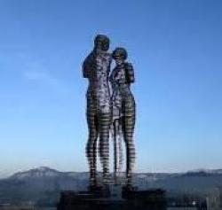 مجسمه علی - نینو (مجسمه علی- نینو)